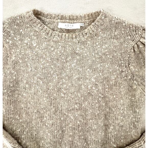 ASTR the Label Bexley Beige Puff Shoulder Sweater Crop Pullover XL Wool Alpaca - Picture 4 of 7